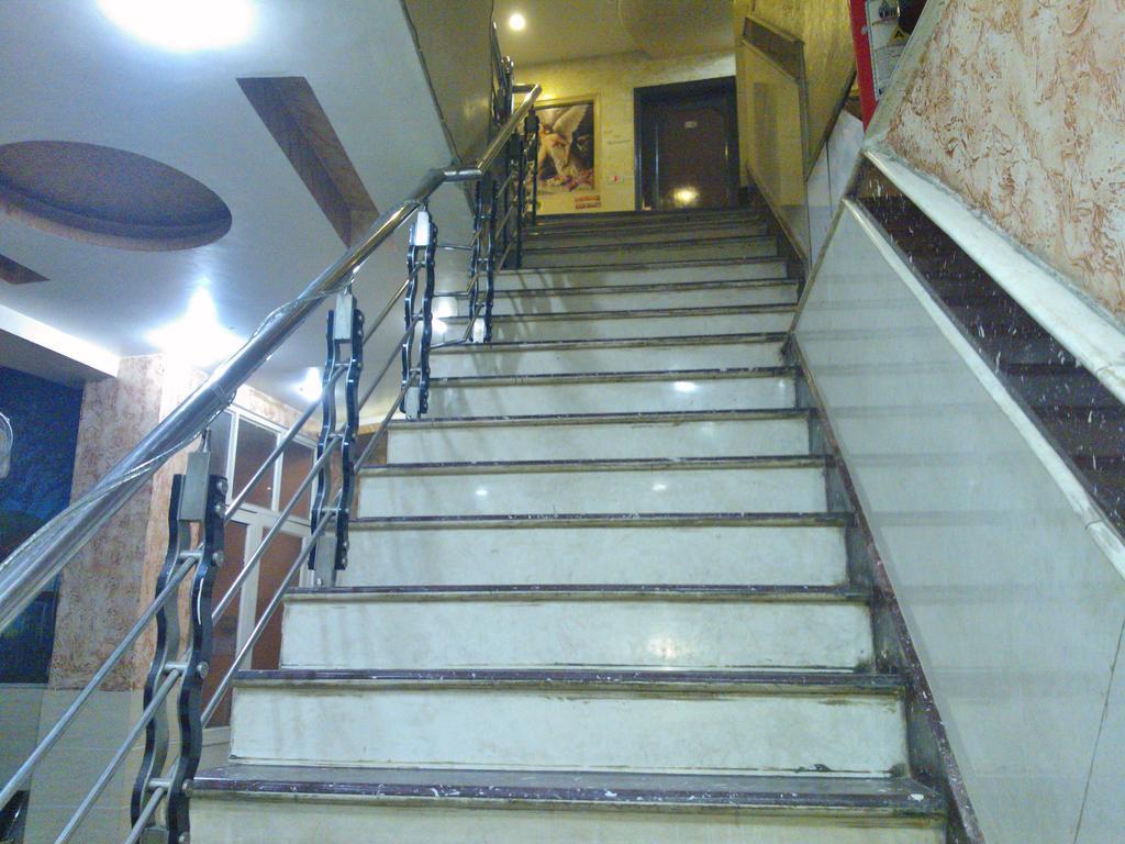 Hotel Hridey Inn Нью-Делі Екстер'єр фото