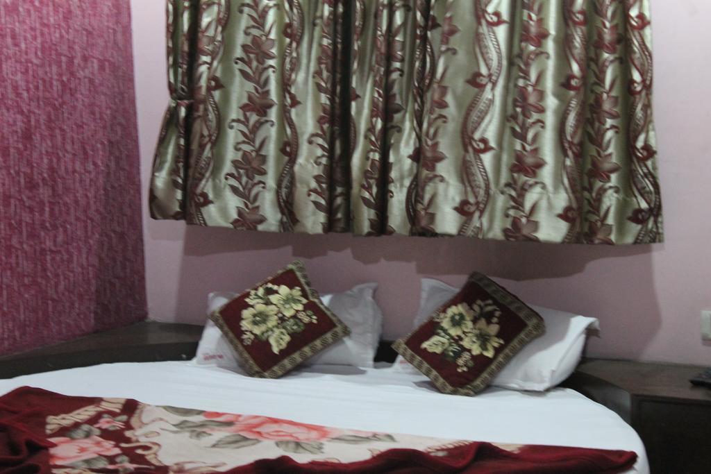 Hotel Hridey Inn Нью-Делі Екстер'єр фото
